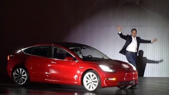 Полноприводная версия Tesla Model 3 может выйти в июле 2018 года